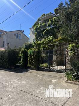 Дом 203м², 3-этажный, участок 5 сот.