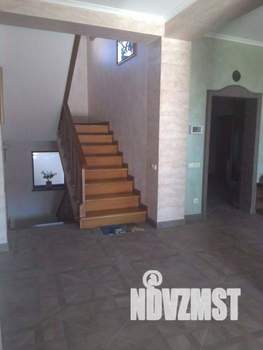 Дом 330м², 2-этажный, участок 6 сот.