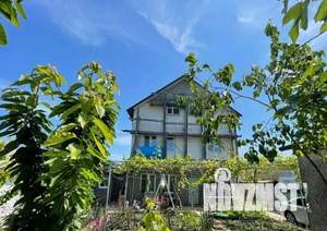 Дом 250м², 3-этажный, участок 4 сот.