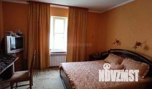 Дом 180м², 2-этажный, участок 3 сот.