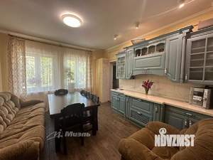 Дом 255м², 3-этажный, участок 4 сот.