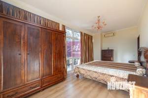 Коттедж 185м², 3-этажный, участок 4 сот.