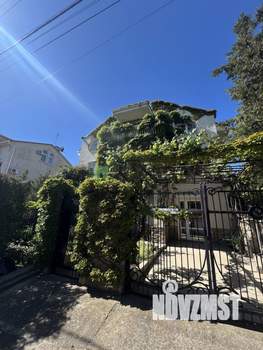 Дом 203м², 3-этажный, участок 5 сот.