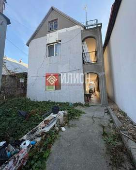 Дом 138м², 3-этажный, участок 4 сот.