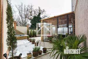 Дом 285м², 3-этажный, участок 12 сот.