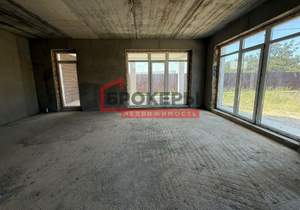 Дом 265м², 2-этажный, участок 5 сот.