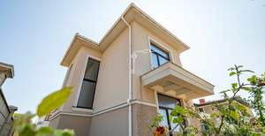 Дом 380м², 2-этажный, участок 8 сот.