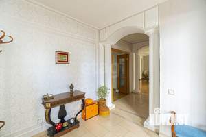 Дом 268м², 3-этажный, участок 6 сот.