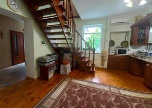 Дом 199м², 2-этажный, участок 6 сот.