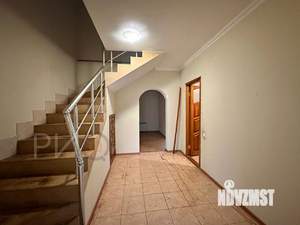 Дом 246м², 2-этажный, участок 13 сот.