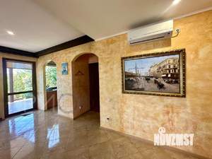 Дом 189м², 2-этажный, участок 11 сот.