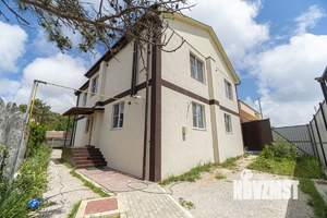 Дом 280м², 2-этажный, участок 4 сот.