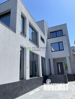 Коттедж 428м², 3-этажный, участок 4 сот.