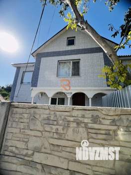 Дом 186м², 3-этажный, участок 6 сот.