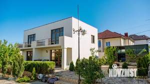 Дом 203м², 2-этажный, участок 4 сот.