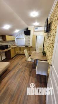 Дом 500м², 3-этажный, участок 7 сот.