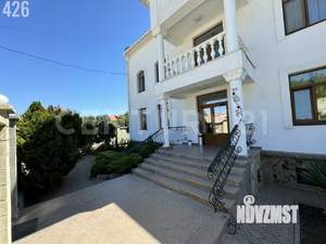 Коттедж 700м², 4-этажный, участок 8 сот.