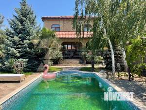 Дом 240м², 3-этажный, участок 9 сот.