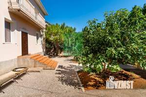 Дом 200м², 2-этажный, участок 4 сот.