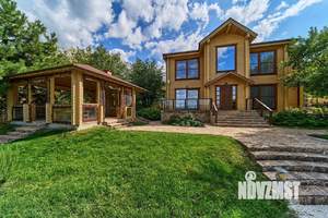 Дом 1200м², 2-этажный, участок 2 сот.