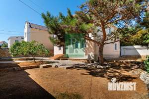 Дом 200м², 2-этажный, участок 4 сот.