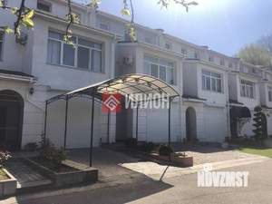 Таунхаус 216м², 3-этажный, участок 5 сот.