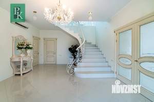 Дом 448м², 3-этажный, участок 50 сот.