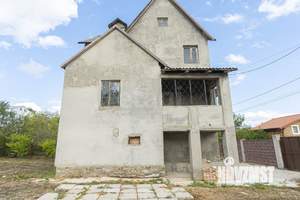 Дом 139м², 3-этажный, участок 6 сот.