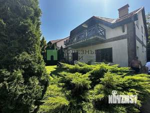 Дом 194м², 2-этажный, участок 4 сот.