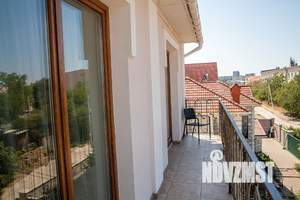 Дом 306м², 4-этажный, участок 2 сот.