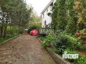 Дом 415м², 3-этажный, участок 12 сот.