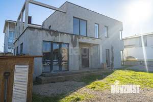 Дом 195м², 2-этажный, участок 6 сот.