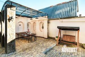 Дом 283м², 3-этажный, участок 6 сот.