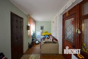 Дом 210м², 3-этажный, участок 8 сот.