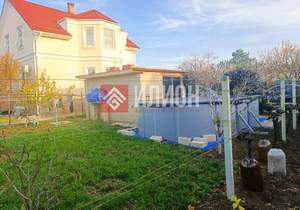 Дом 196м², 3-этажный, участок 10 сот.