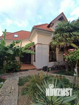 Дом 260м², 3-этажный, участок 4 сот.