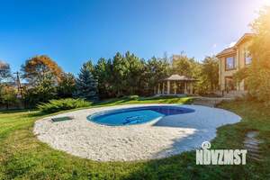 Дом 653м², 2-этажный, участок 216 сот.