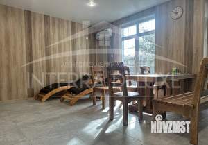 Дом 1100м², 2-этажный, участок 11 сот.