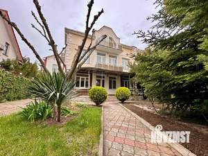 Дом 356м², 3-этажный, участок 4 сот.