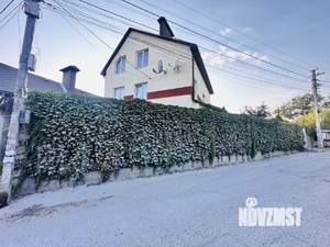 Дом 186м², 3-этажный, участок 4 сот.