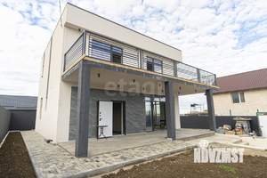 Дом 242м², 2-этажный, участок 4 сот.