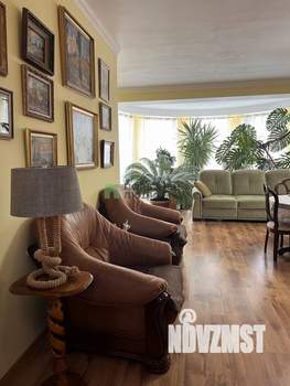 Дом 470м², 4-этажный, участок 7 сот.