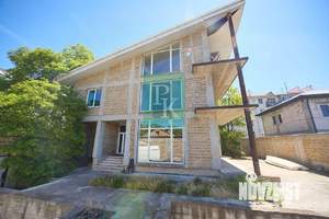 Дом 612м², 3-этажный, участок 6 сот.