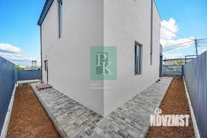 Дом 240м², 2-этажный, участок 4 сот.