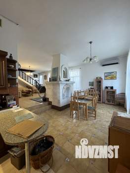 Дом 255м², 2-этажный, участок 15 сот.