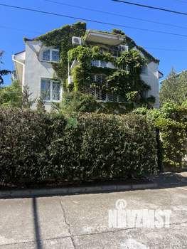 Дом 203м², 3-этажный, участок 5 сот.