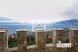 Дом 687м², 4-этажный, участок 15 сот.