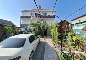 Дом 309м², 3-этажный, участок 4 сот.