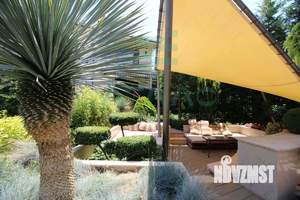 Дом 370м², 3-этажный, участок 8 сот.