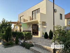 Коттедж 203м², 2-этажный, участок 15 сот.